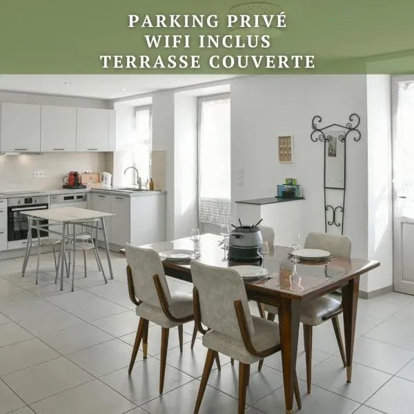 Aux Volets Bleus - Wifi Parking, hotel u gradu Chignin