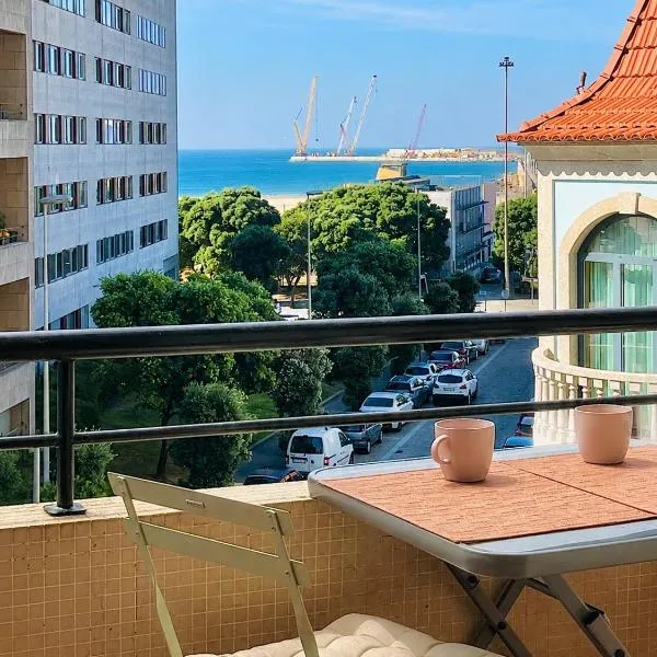 Casa Mar - Lindo apartamento com vista mar em Matosinhos no Porto, Hotel in Matosinhos