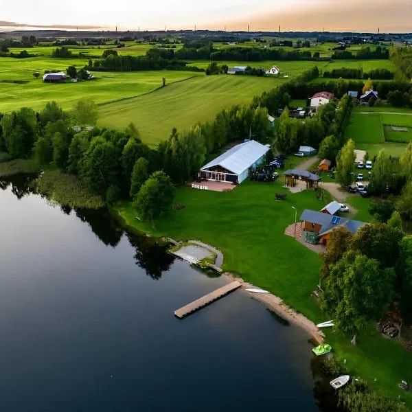 Šilainė Glamping & SPA, Padel court โรงแรมในOszkinie