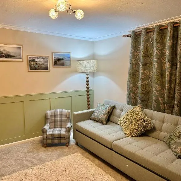 Suffolk Cottage near Pin Mill Dog friendly, khách sạn ở Chelmondiston