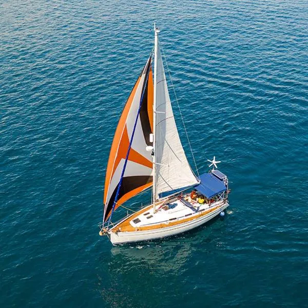 Yacht Pipit - Unique Stay in Marina of Kavala, ξενοδοχείο στην Καβάλα