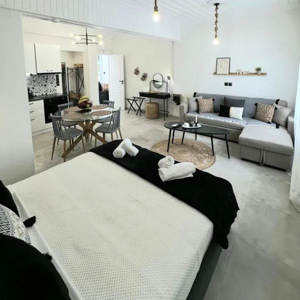 VRACHOS HOUSE "In the heart of Skopelos Town", hotell sihtkohas Skopelos Town