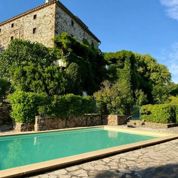 Mas du pommier Granny, hôtel à Gagnières