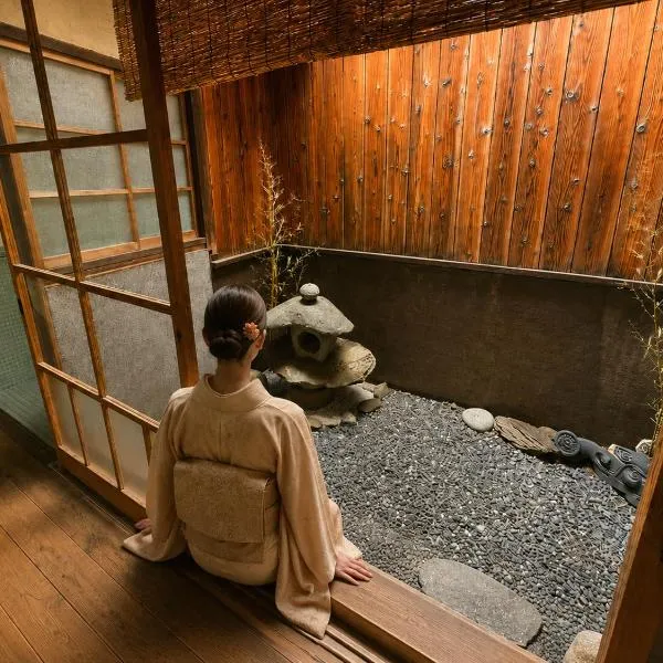 -奥の細道邸-Step Back in Time at a Traditional Kominka 丨Private Stay, hotel en Onomichi
