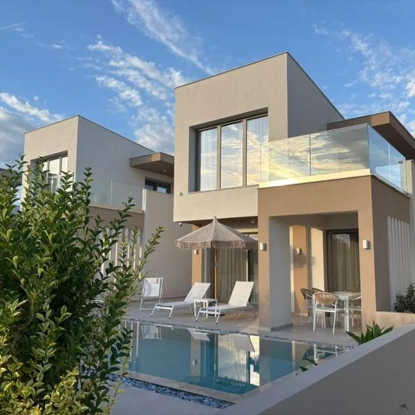 Calm Luxury Villas, hotel u Limenariji