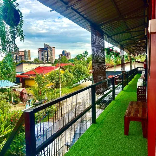Ummi Studio Homestay, hotel a Bayan Lepas