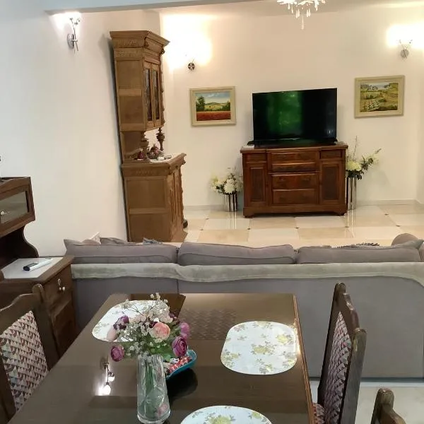 Kussmann Appartment, готель у Варні