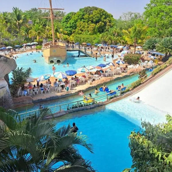 Piazza diRoma - COM ACESSO ao Acqua Park, hotel in Caldas Novas