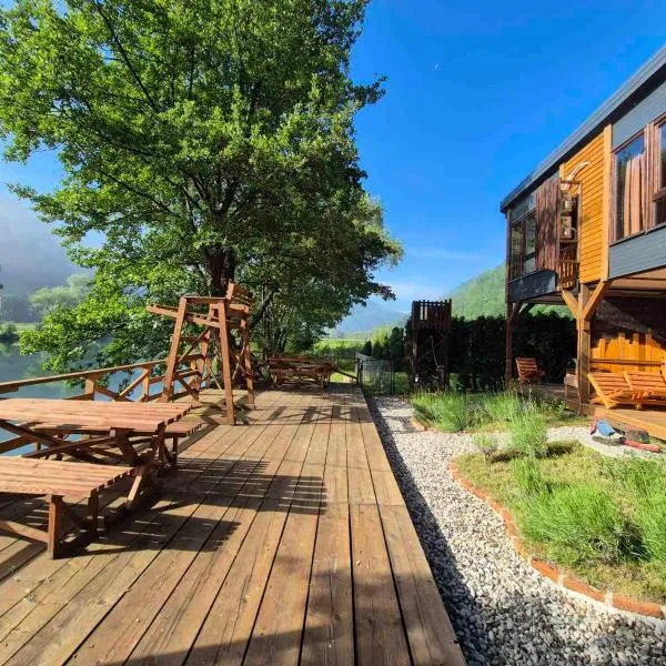 Roots&River, hotel in Jezero