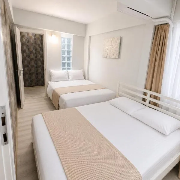 Luxury and Comfort in Central Alsancak Perfect for Groups or Families, מלון באיזמיר