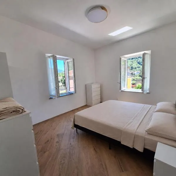 Da Sandra, hotel em Isola del Cantone