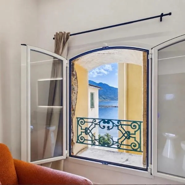 Monaco - Menton Old Town - Climatisation - Seaview - Luxury rénovation, מלון במנטון