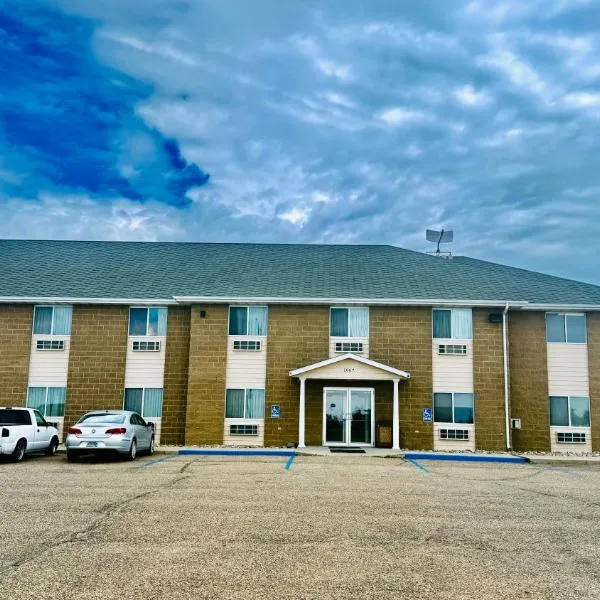 Four Seasons Inn, hotel em Bottineau