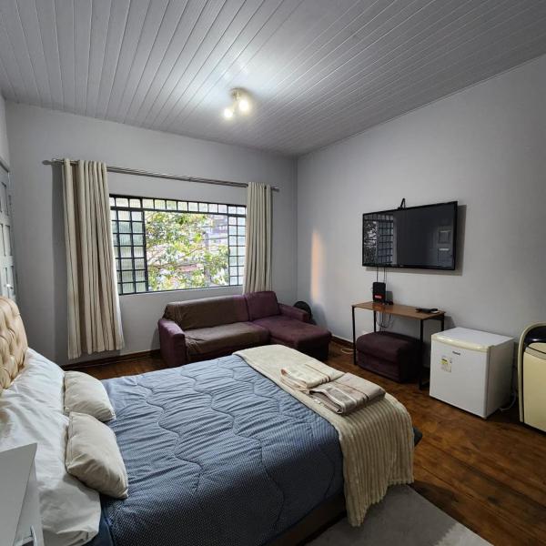 Quarto no coracao da cidade entre batel, merces e centro Excelente localizacao