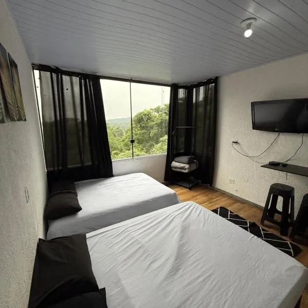 Apto Mobiliado Confortável em Caieras, hotel sa Caieiras