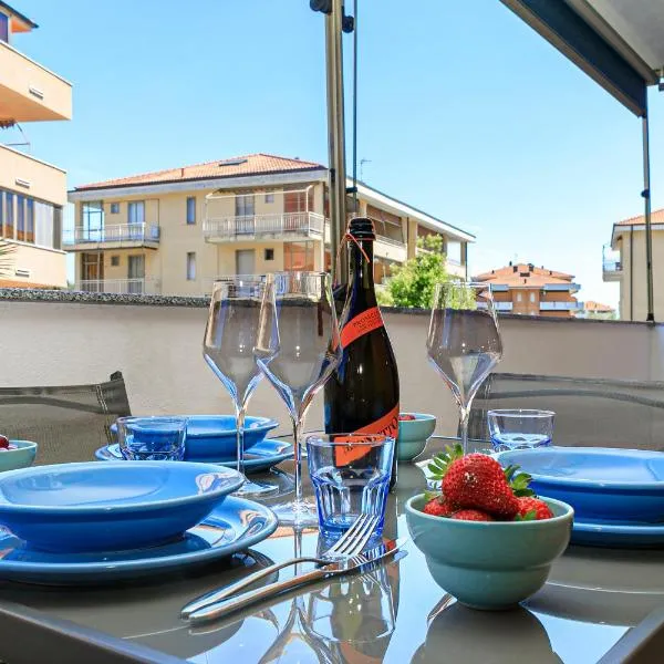 Mare in 5 minuti con Bici Incluse e Terrazzo Relax, Hotel in Marina dʼAndora