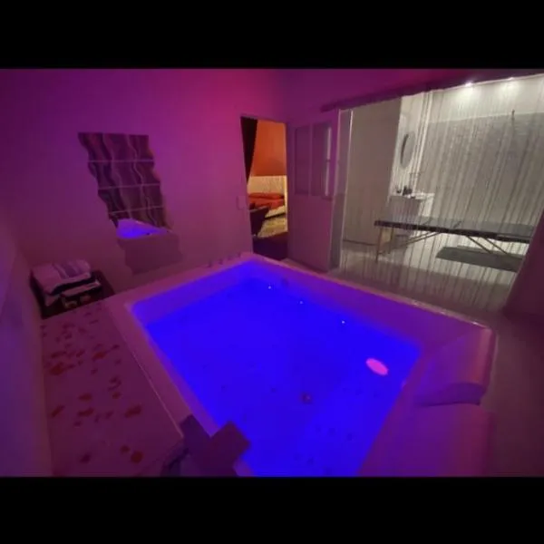 Chambre Romantique & Spa-Balnéo, хотел в Estagel