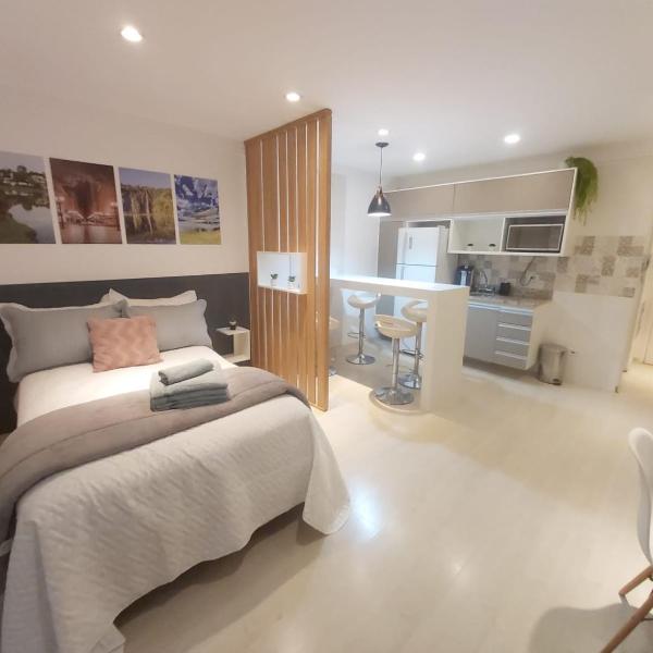 Lindo studio equipado em apartamento clube com academia e conforto no centro de Curitiba - MID Home - Foto 5