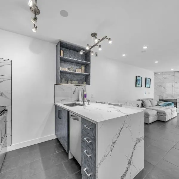 Central Alpine Condo, hotel u gradu 'Whistler'