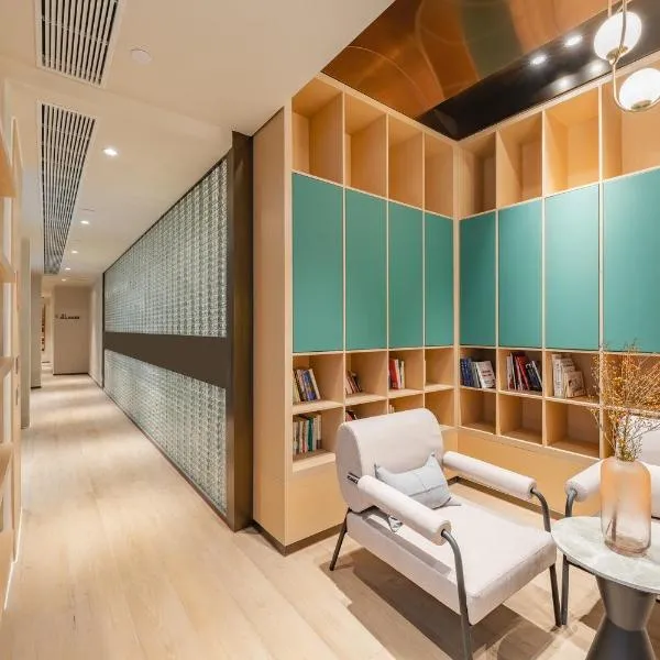 상하이에 위치한 호텔 Shanghai Pudong Caolu Atour Hotel