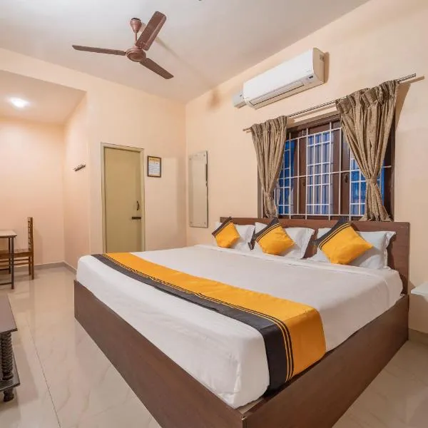 Itsy Hotels Everest Grand, hotelli kohteessa Pīlamedu