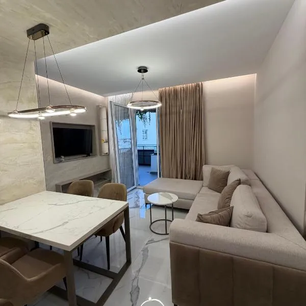 Merxhan`S Apartment, hotel i Golem