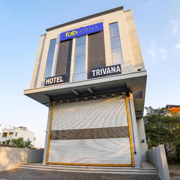 FabHotel Trivana, Mahalaxmi Nagar, מלון באינדורה