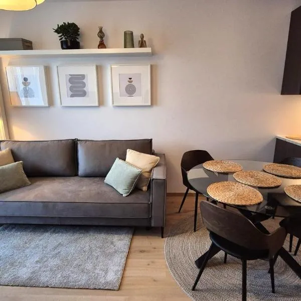 Apartament Młody Gdańsk Kovale Port - dobre połączenie z lotniskiem i całym Trójmiastem, hotel Kowaléban