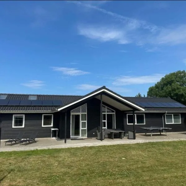 4 star holiday home in Rømø, хотел в Ромо Киркеби