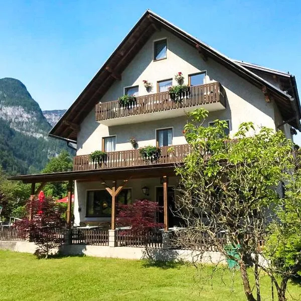 Dormio Gasthof Höllwirt, hotel di Obertraun