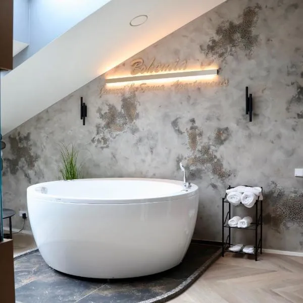 Bohemia Jacuzzi & Sauna Apartment, hotel u gradu Klajpeda