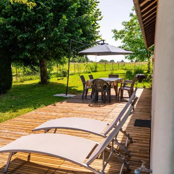 Le Petit Saule - Gîte entre Beauval et Chenonceau, hotel in Faverolles-sur-Cher