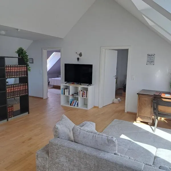 Zum Nussbaum Wohnung Walnuss 86 qm 2 Schlafzimmer alles neu renoviert, hotel in Gerstetten