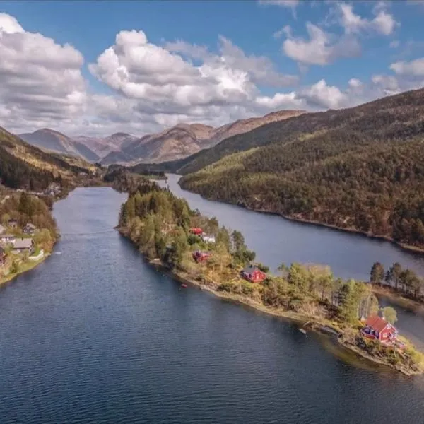 Tinyhouse surrounding Norwegian mountains、ベルゲンのホテル
