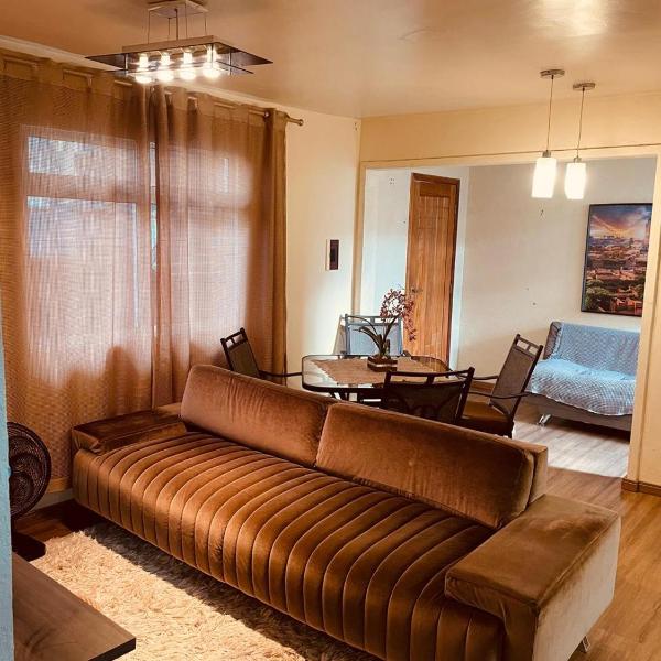 Casa em condomínio, bairro Alto Boqueirão