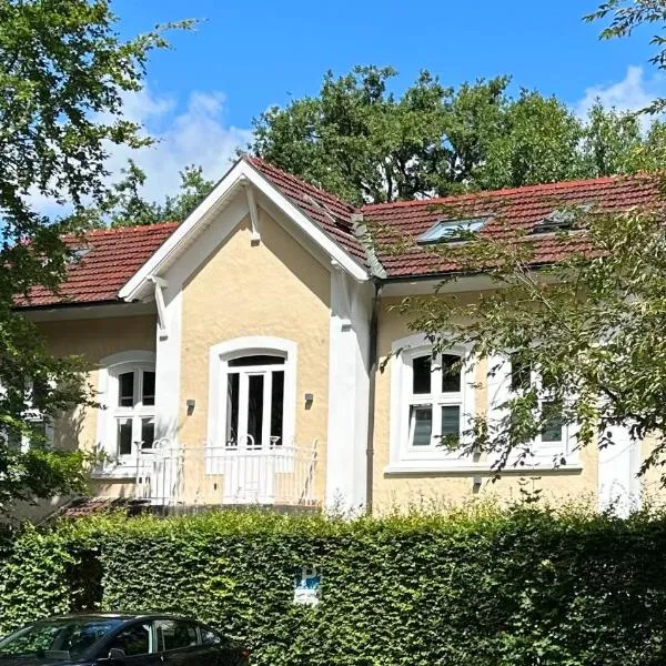 Gründerzeithaus Elbvororte - Elbe Suburbs Wilhelminian-style House, hotel i Hamborg