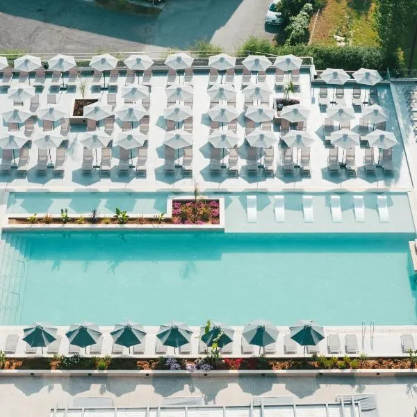 Iolida Corfu Resort by Smile Hotels, hotel en Dassia