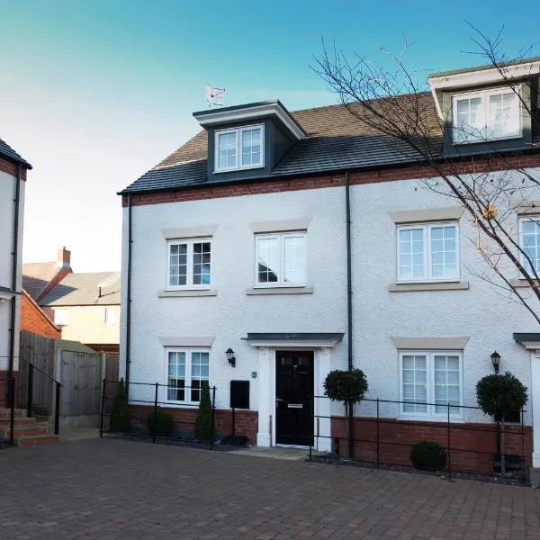 DBS Serviced Apartments - The Townhouse, hotel in Castle Donington