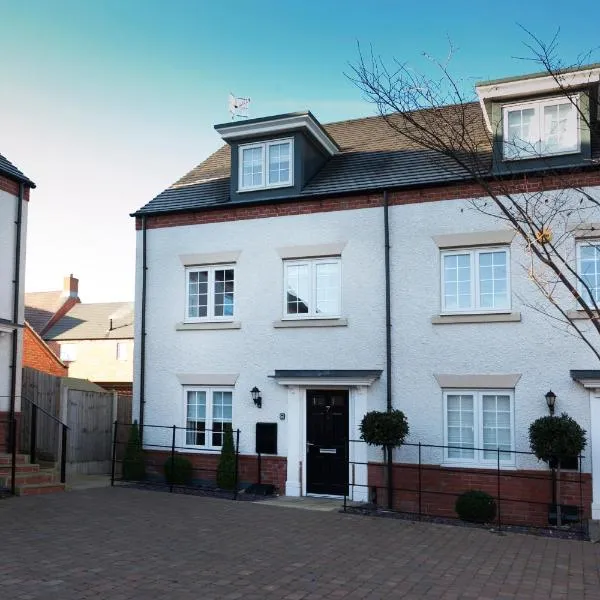 DBS Serviced Apartments - The Townhouse, hotel em Castle Donington