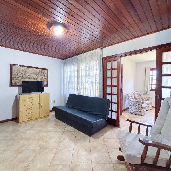 Belíssima Casa a 350m da Praia de Canasvieiras - Foto 5