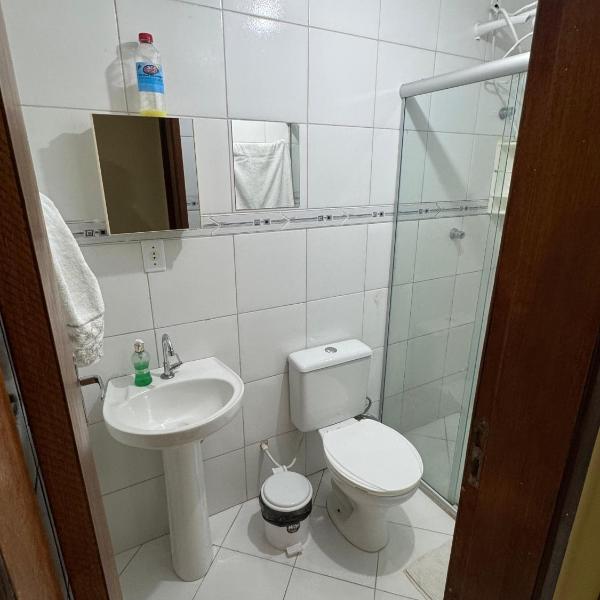 Apartamento Central - Próximo ao Shopping - 2 Quartos com Ar-Condicionado - Foto 3