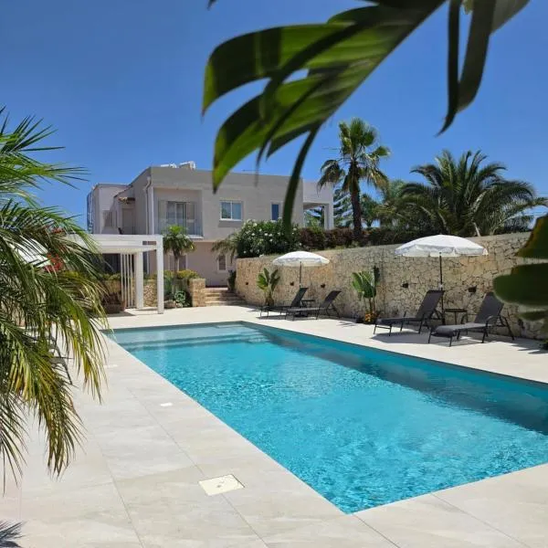 Villa Merilusi Apartments, hotel en Fontane Bianche