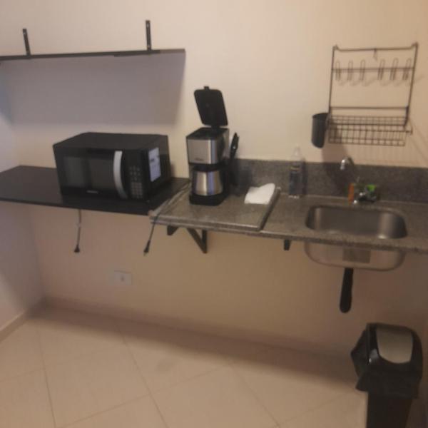 Studio há poucos minutos do parque Barigui e Universidades da região - Foto 4