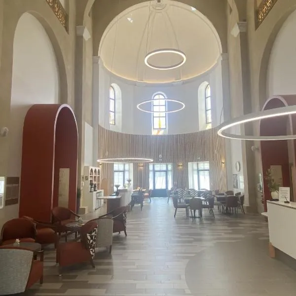 DOMITYS - Villa Molinis, hotel u gradu Mulen