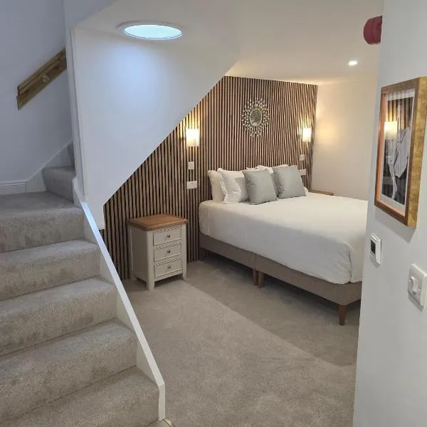 Dunderry Lodge Luxury Suites, hotel u gradu Navan