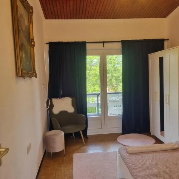 Simay Apartman II, viešbutis mieste Balatonalmadis