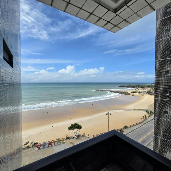 Golden Tower - Beira mar
