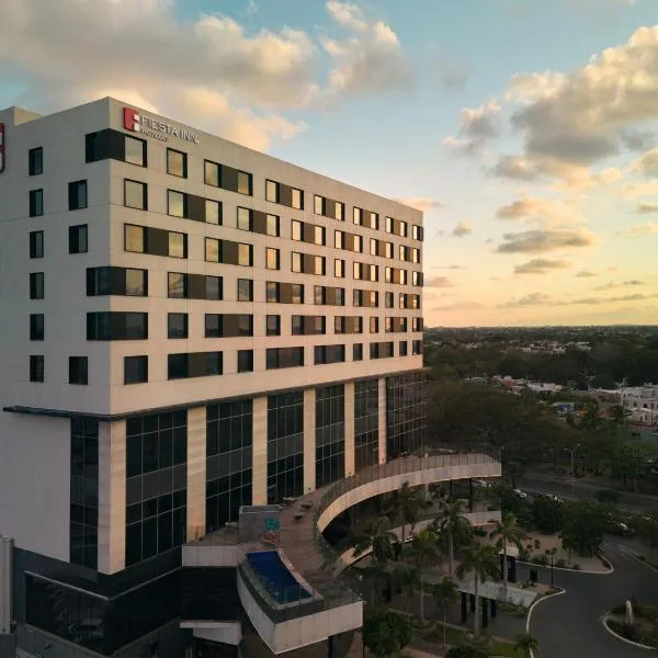 Fiesta Inn Mérida Altabrisa, khách sạn ở Mérida