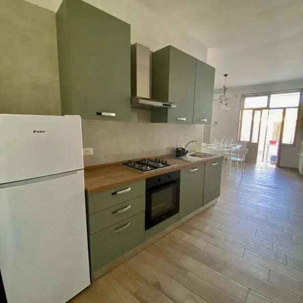 House via Roma, viešbutis mieste Kavalino di Lečė