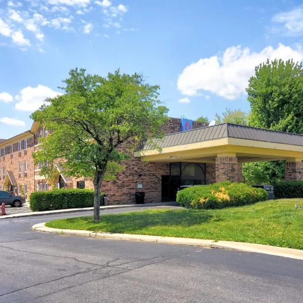 Motel 6-Libertyville, IL、リバティビルのホテル
